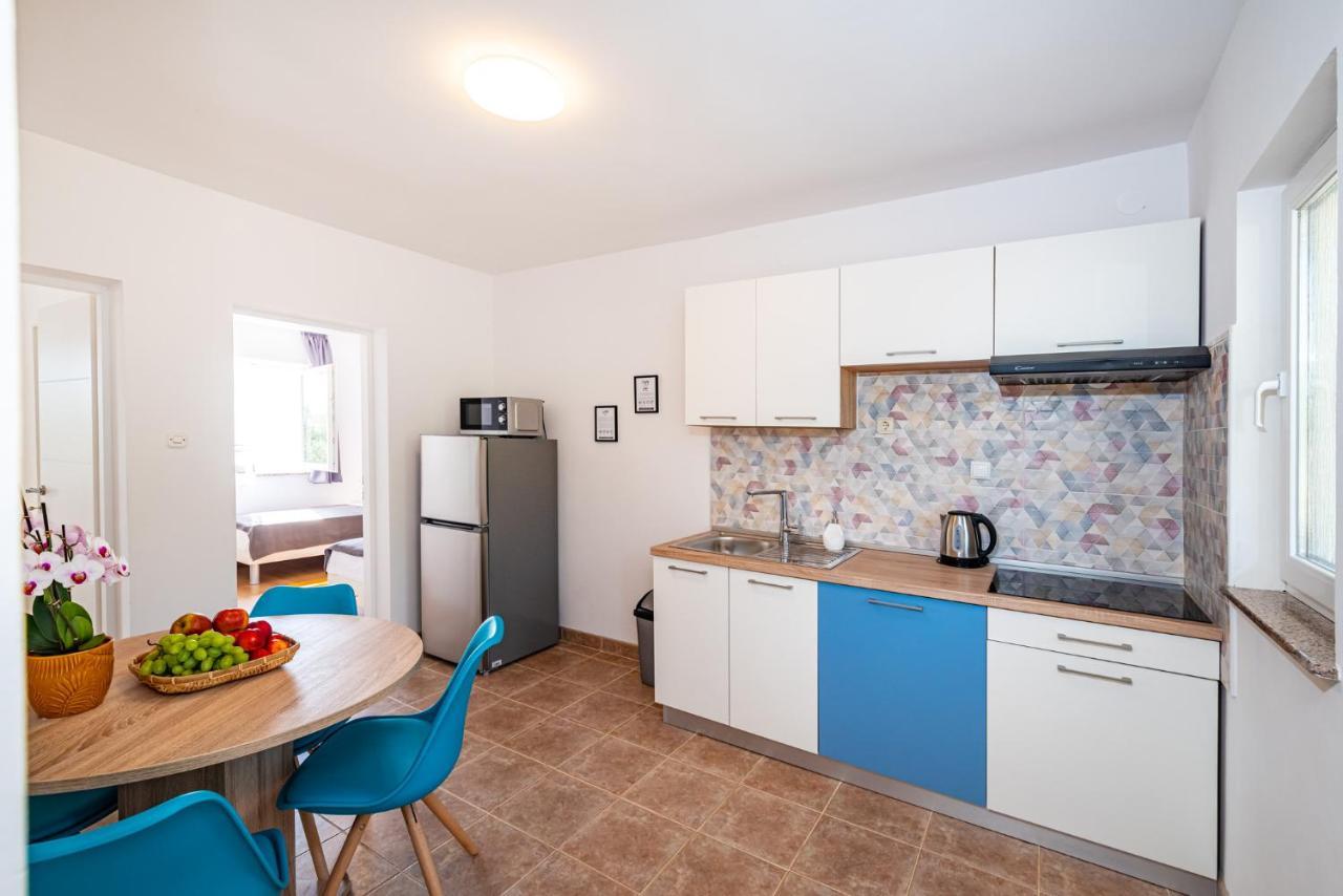 Borovići La More Apartments מראה חיצוני תמונה