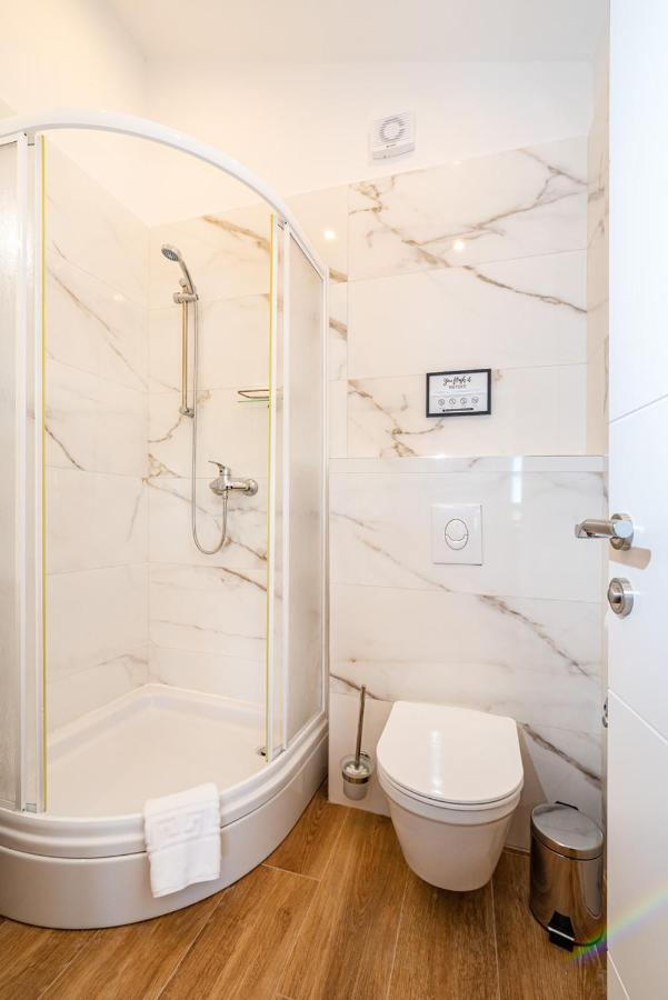 Borovići La More Apartments מראה חיצוני תמונה